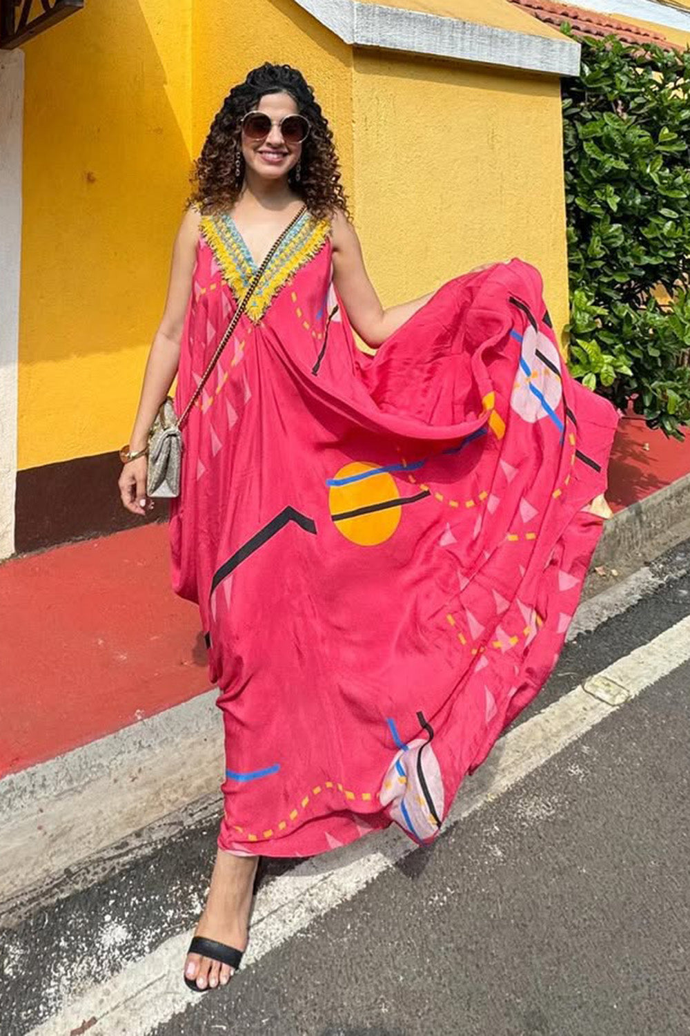 Kamiya Jani in Printed Maxi Dress