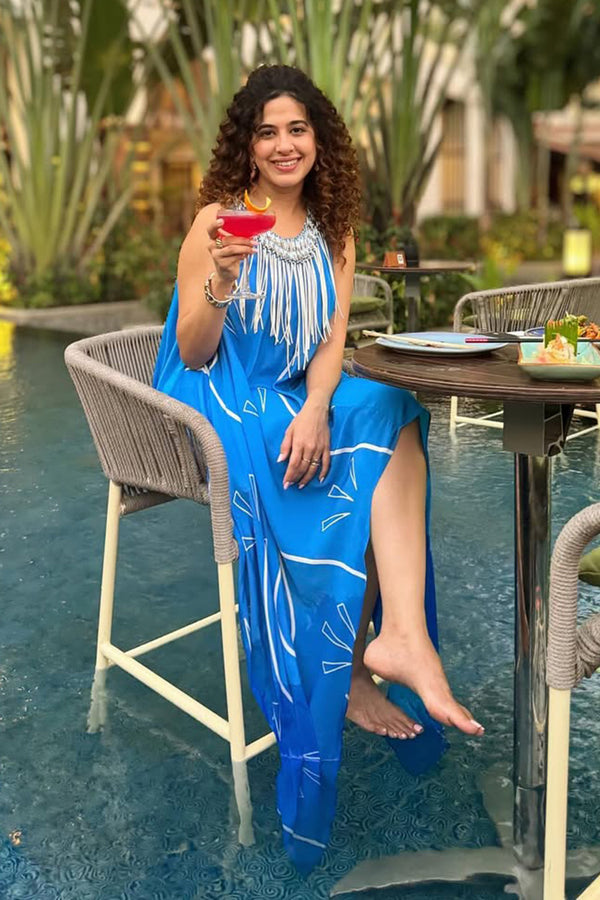 Kamiya Jani in Blue Asymmetric Dress