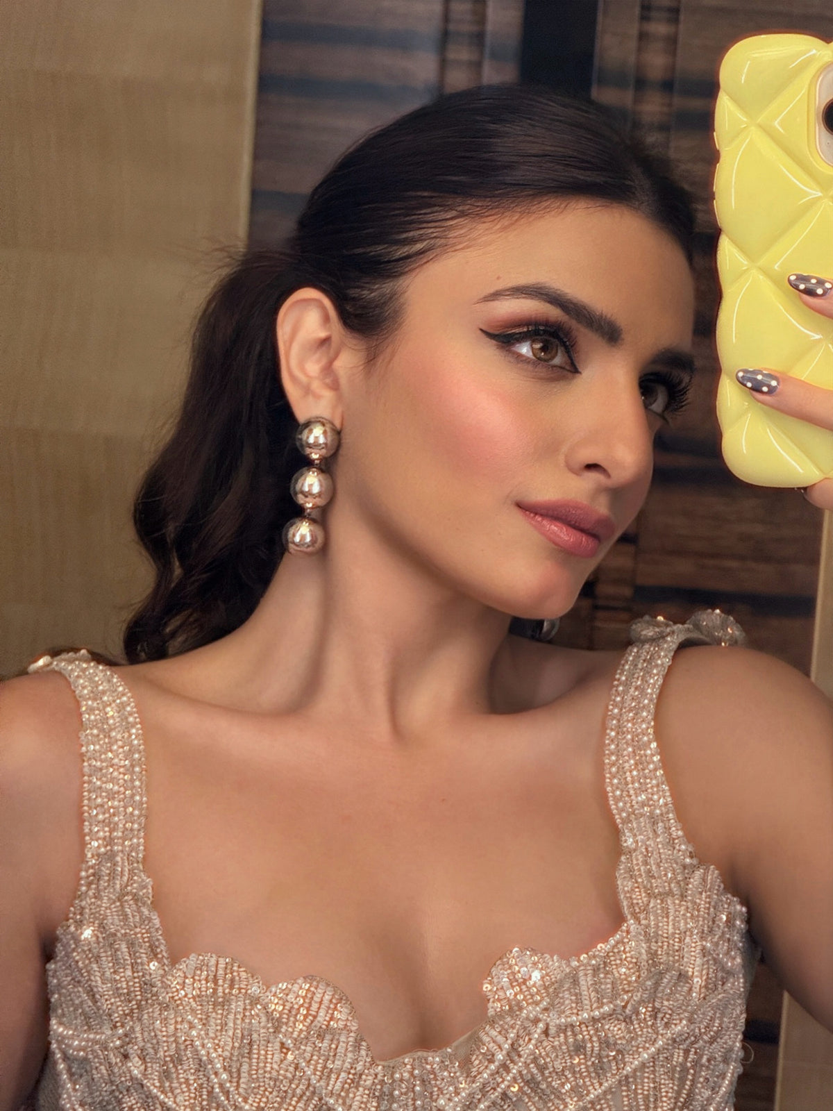 Prakriti Kakkar in The Elara Set