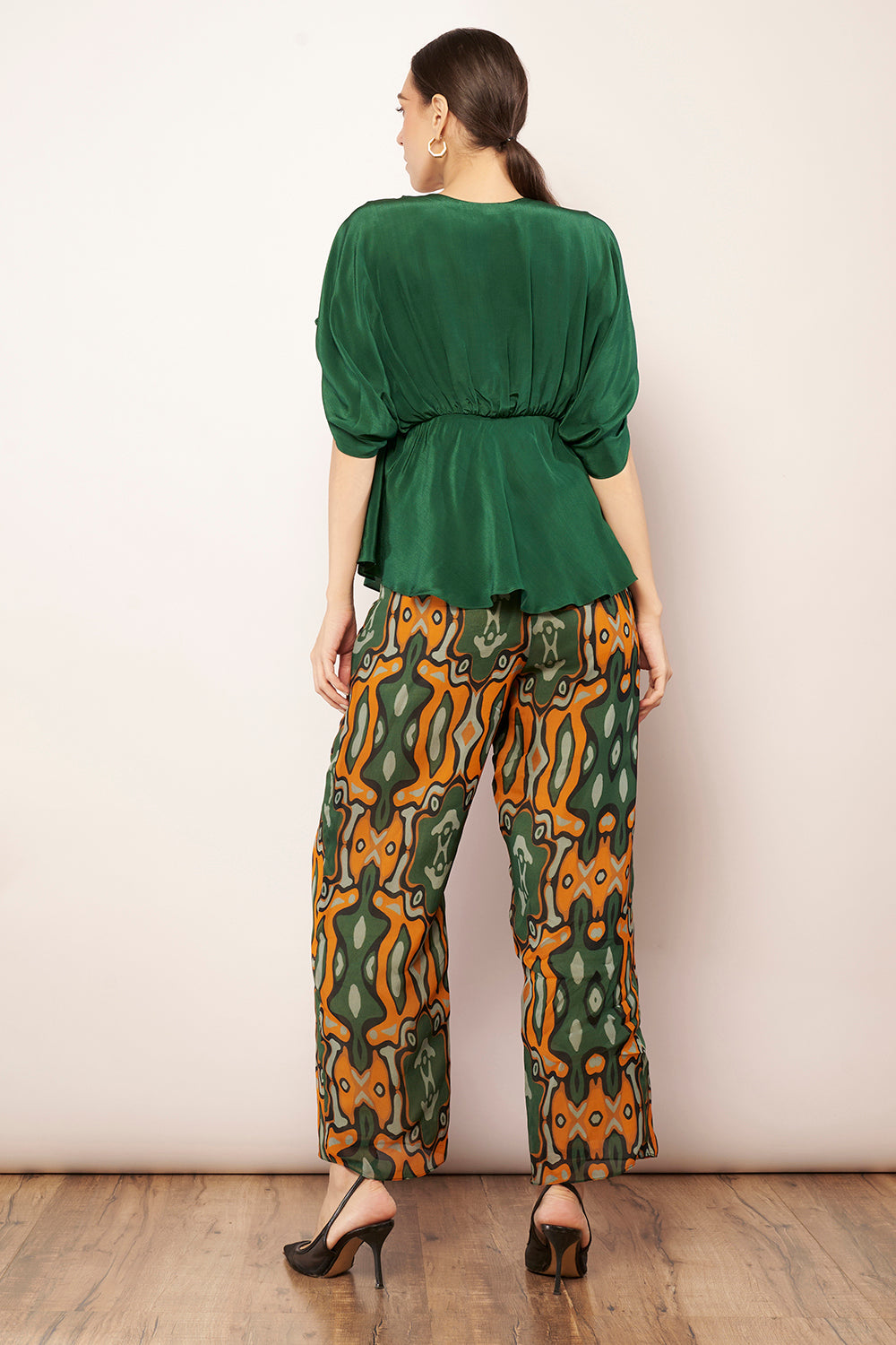 Crepe ruched top