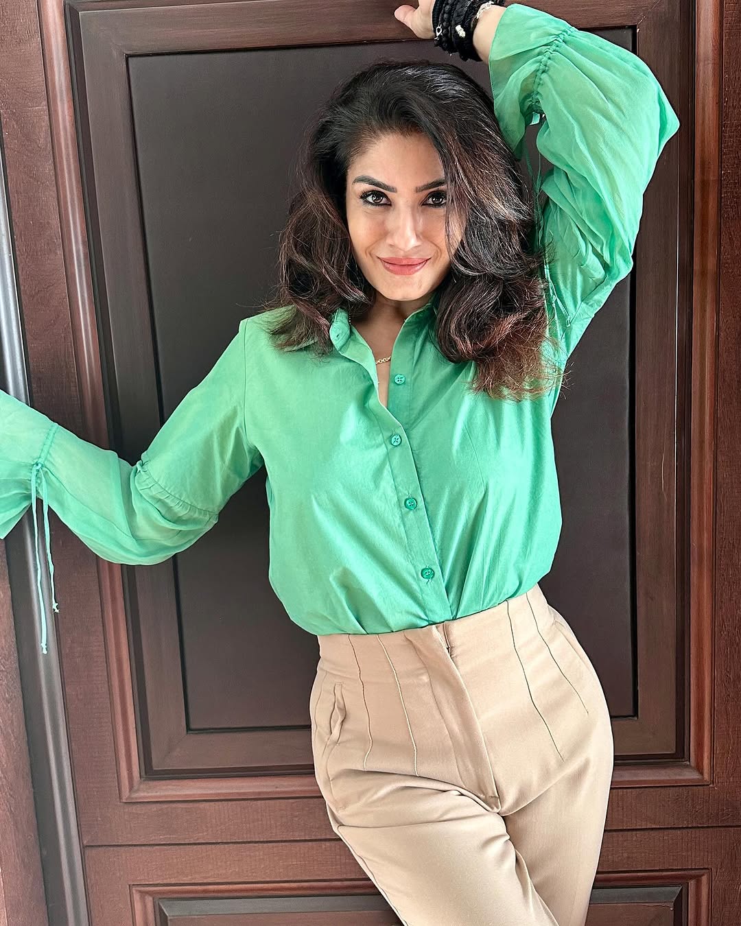 RAVEENA TONDON IN EVERYDAY ELEGANCE COTTON SHIRT