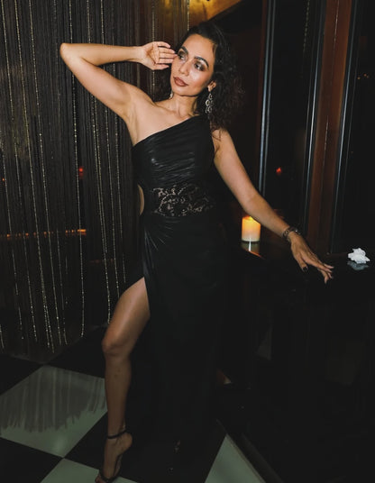 Meghna Kaushik in Sculpted Midnight Gown